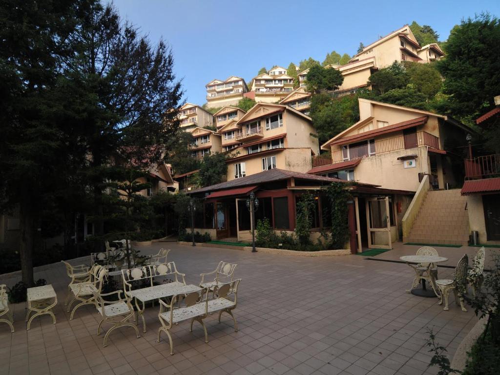 Club Mahindra Mussoorie Hotel Exterior photo