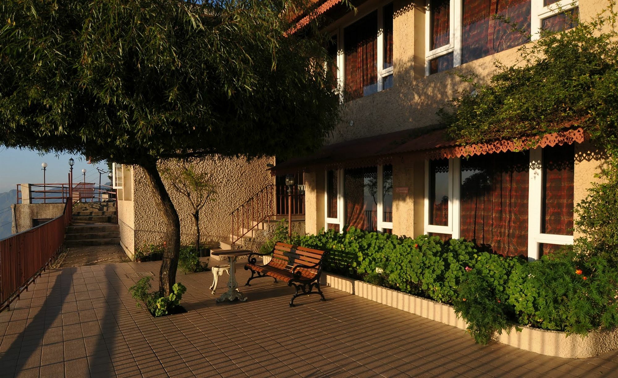 Club Mahindra Mussoorie Hotel Exterior photo